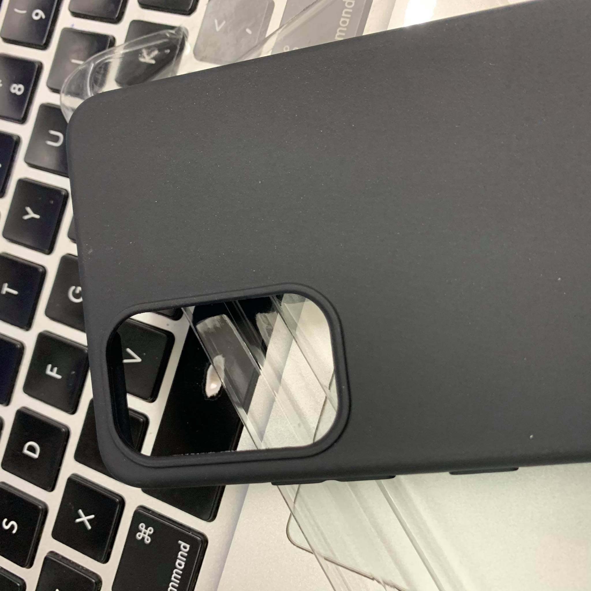 ỐP lưng Silicone dẻo màu đen VuCase Samsung Galaxy A32 4G - Hàng nhập khẩu