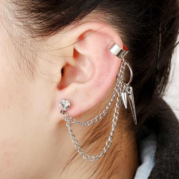 Bông tai gothic phong cách bụi ngầu bá cháy