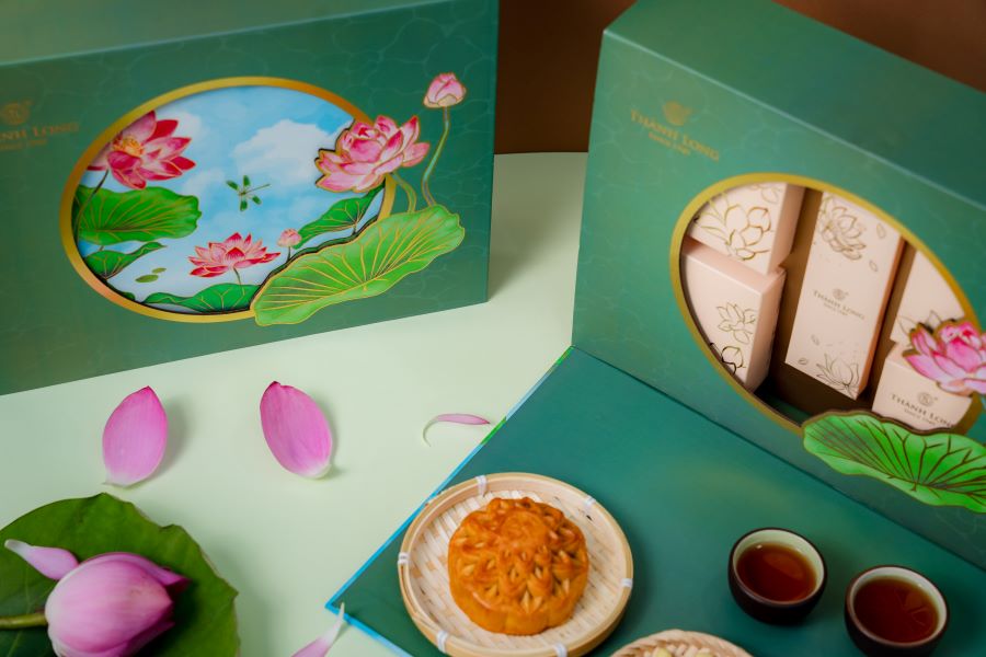 Hộp bánh trung thu 4 bánh chay 220g - Thành Long - Combo chay trăng/ chay 4 880g - Tặng 1 hộp trà - Việt Nam