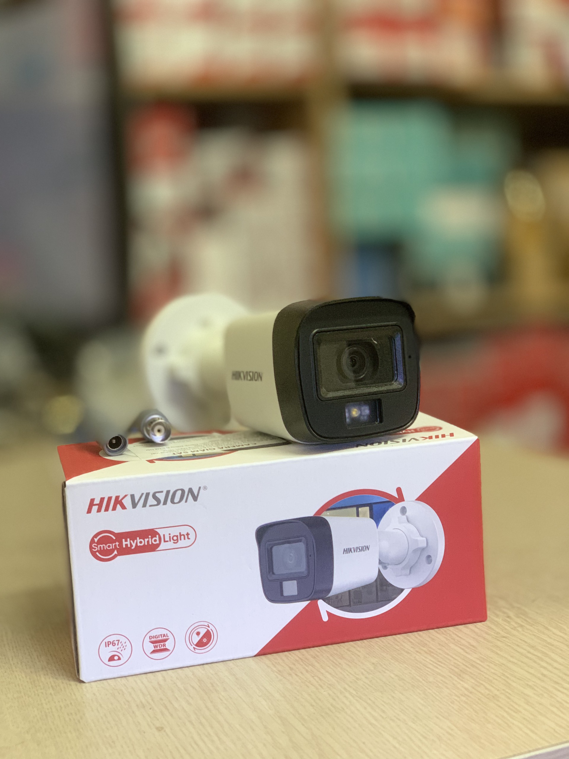 Trọn bộ 7 camera Hikvision 2.0 Megapixel kèm ổ cứng - Hàng chính hãng