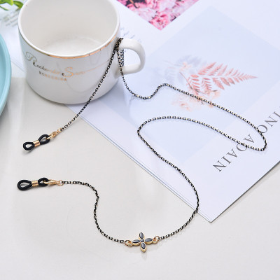Dây đeo gọng kính thời trang phong cách Hàn Quốc cỏ 4 lá đen