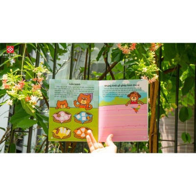 Sách - Hình dán thú vị, rèn trí thông minh (trọn bộ 10 tập) - Đinh Tị Books
