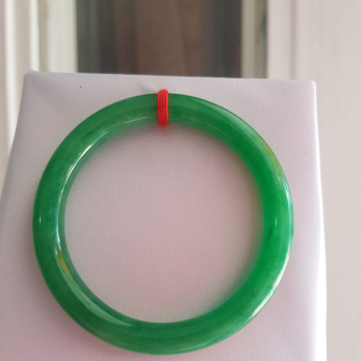 Vòng CẨM THẠCH Lý Đậm 48mm x dầy 7mm Vòng Màu Xanh Lý đậm đẹp nữ Tay nhỏ mệnh Mộc Hỏa Thủy hợp đeo đẹp ạ Chất liệu đá cẩm thạch 35kg - 48kg ạ