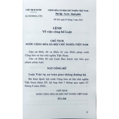 Sách - Luật Trật Tự, An Toàn Giao Thông Đường Bộ Năm 2024 - NXB Chính Trị Quốc Gia