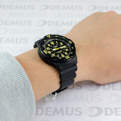 Đồng hồ nam Casio dây nhựa MRW-200H-9BVDF (45mm)