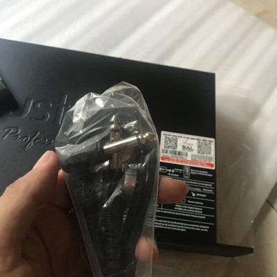 Micro không dây DB Acoustic 450II v2 - Năm 2022- Hàng chính hãng