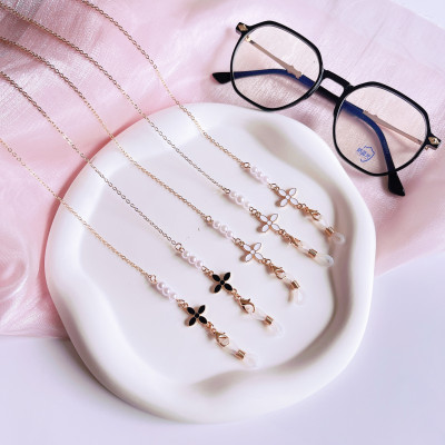 Dây chuyền mặt nạ cỏ bốn lá Dây đeo kính ngọc trai đơn giản Dây đeo mặt nạ đa năng Dây chống thất lạc tai nghe