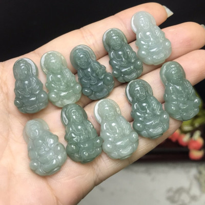 Mặt dây chuyền Phật Bà Quan Âm ngọc Jade, size nhỏ 1.5 x 2.5cm - Đá Non Nước