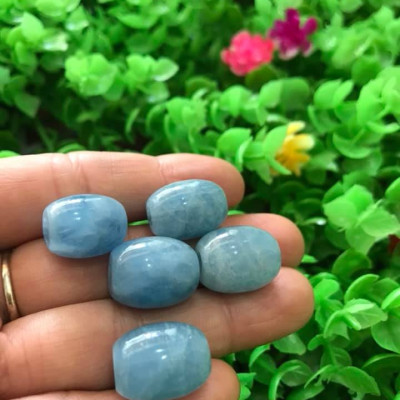 Mặt Dây Chuyền Viên LU AQUA XANH ĐẸP LẮM Size Hạt 13mm x dài 16mm Vòng màu xanh Aqua Bóng đẹp Chất liệu : 100% đá thiên nhiên loại vip ạ Rất hợp nữ mệnh thủy mộc hỏa Nữ lên mặt Dây Chuyền và Phối Vòng Tay ạ