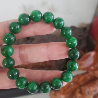 Vòng cẩm thạch xanh đậm rẻ đẹp Nữ mạng mộc mạng hỏa mạng thủy ạ Size vòng 10mm nữ đeo lên tay màu xanh hy vọng tươi sáng đẹp ạ