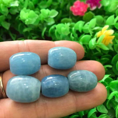 Mặt Dây Chuyền Viên LU AQUA XANH ĐẸP LẮM Size Hạt 13mm x dài 16mm Vòng màu xanh Aqua Bóng đẹp Chất liệu : 100% đá thiên nhiên loại vip ạ Rất hợp nữ mệnh thủy mộc hỏa Nữ lên mặt Dây Chuyền và Phối Vòng Tay ạ