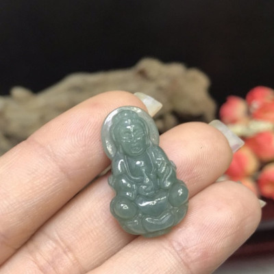 Mặt dây chuyền Phật Bà Quan Âm ngọc Jade, size nhỏ 1.5 x 2.5cm - Đá Non Nước