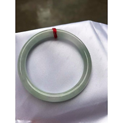 Vòng cẩm thạch tự nhiên Tr A 47mm x 6,8mm Vòng màu Trắng Bóng Xanh Da trời nhẹ đều cả vòng thiệt là đẹp ạ Nữ tay nhỏ 40kg - 47kg ạ
