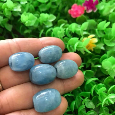 Mặt Dây Chuyền Viên LU AQUA XANH ĐẸP LẮM Size Hạt 13mm x dài 16mm Vòng màu xanh Aqua Bóng đẹp Chất liệu : 100% đá thiên nhiên loại vip ạ Rất hợp nữ mệnh thủy mộc hỏa Nữ lên mặt Dây Chuyền và Phối Vòng Tay ạ