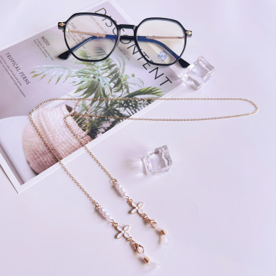 Dây chuyền mặt nạ cỏ bốn lá Dây đeo kính ngọc trai đơn giản Dây đeo mặt nạ đa năng Dây chống thất lạc tai nghe