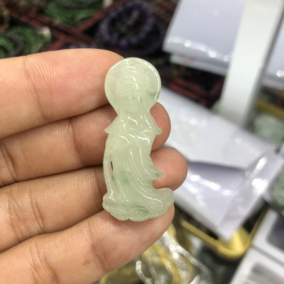 Mặt dây chuyền phật Bà Quan Thế Âm Bồ Tát đá ngọc phỉ thúy