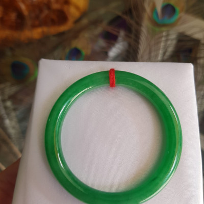Vòng CẨM THẠCH Lý Đậm 48mm x dầy 7mm Vòng Màu Xanh Lý đậm đẹp nữ Tay nhỏ mệnh Mộc Hỏa Thủy hợp đeo đẹp ạ Chất liệu đá cẩm thạch 35kg - 48kg ạ
