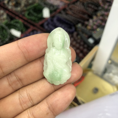 Mặt dây chuyền phật Bà Quan Thế Âm Bồ Tát ngồi đài sen đá ngọc phỉ thúy
