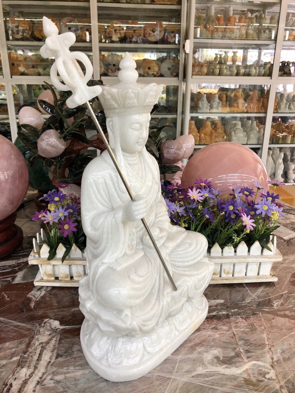 Tượng địa tạng vương bồ tát ngồi đài sen đá cẩm thạch trắng - Cao 40 cm
