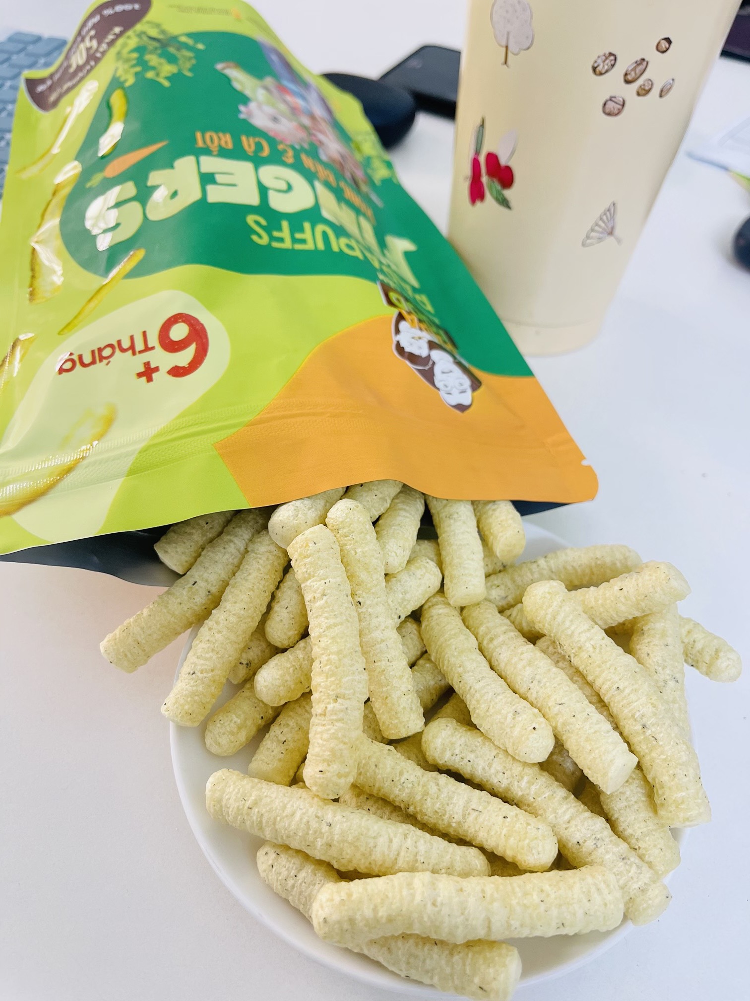 BÁNH ĂN DẶM PAPAFOOD PAPAPUFFS - FINGERS VỊ RONG BIỂN VÀ CÀ RỐT - 100% NGŨ CỐC HỮU CƠ