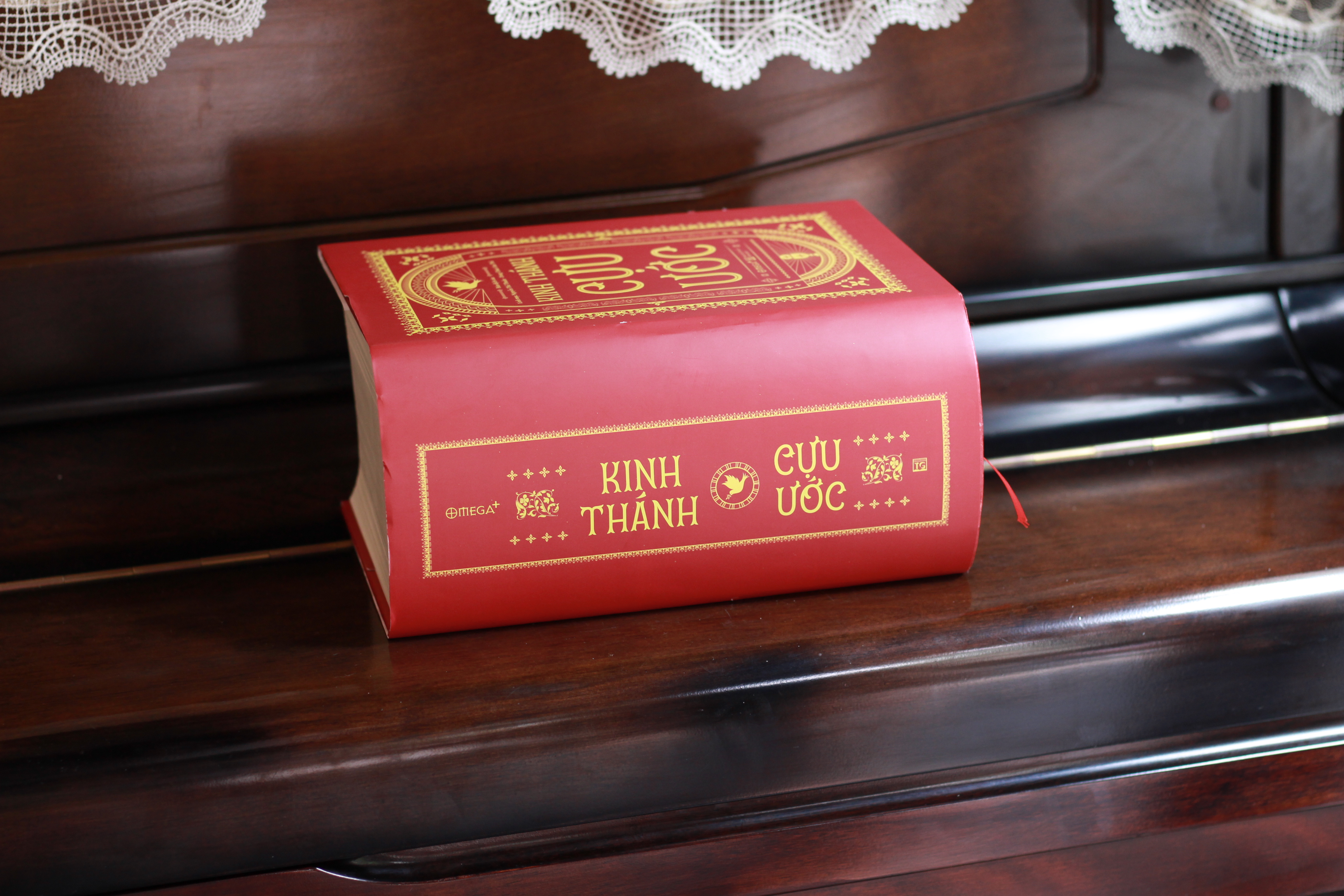 (Bìa Cứng, Áo Ôm) KINH THÁNH CỰU ƯỚC - Linh mục Nguyễn Thế Thuấn - Nguyên Thảo & Hoài Nguyên (BTV)